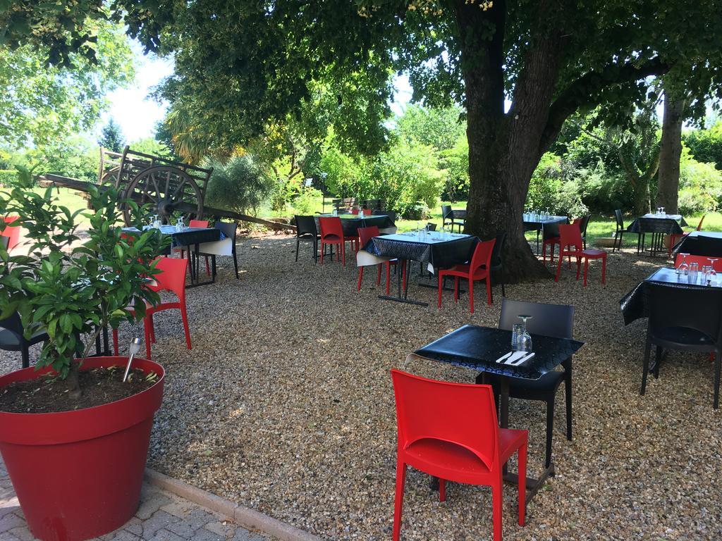 L'art Vin Hotel Saint-Aigulin