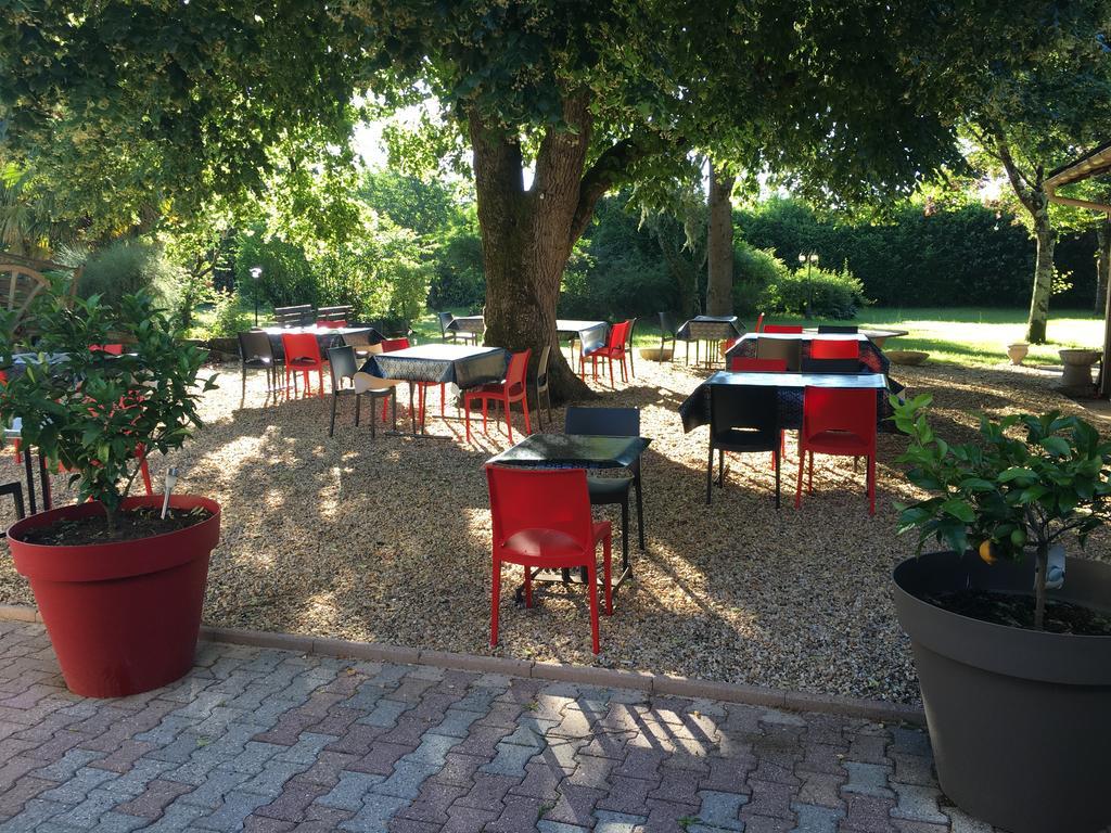 Hotel L'art Vin Saint-Aigulin